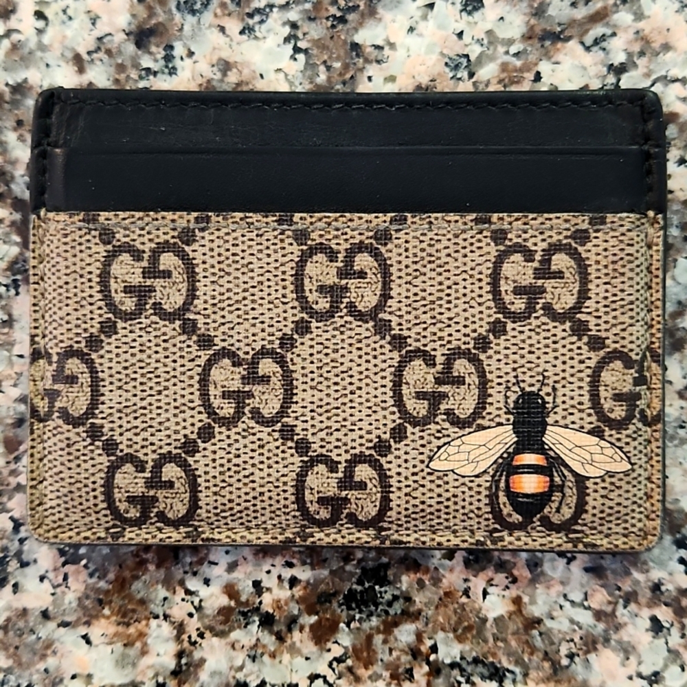 🔥AUTHENTIC🔥 GUCCI Card Holder